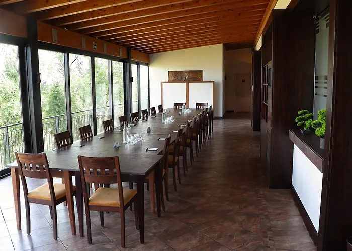 Ile Hotel