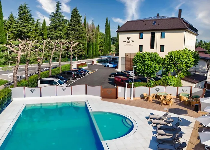 Ile Hotel