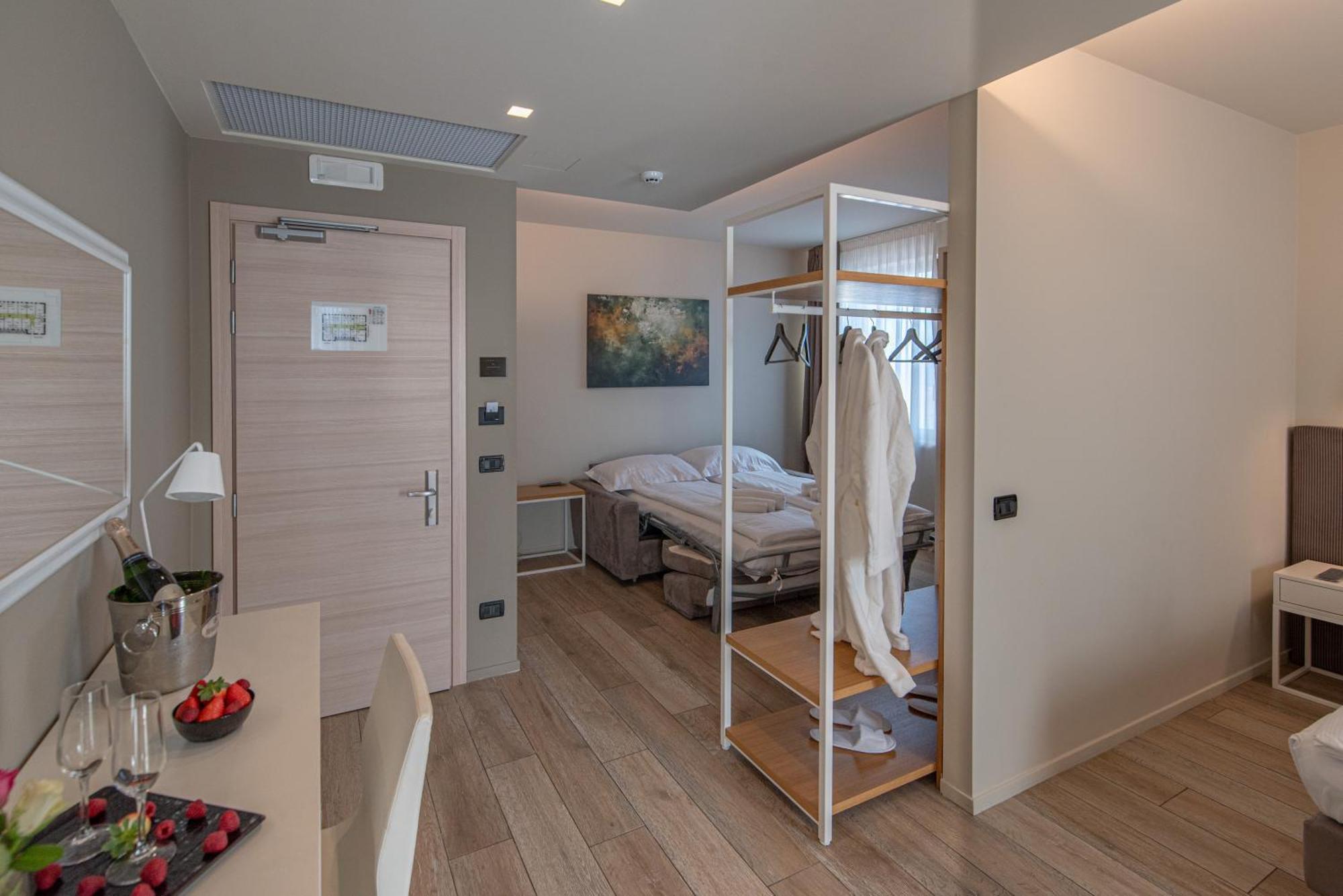 Ile Hotel 3*